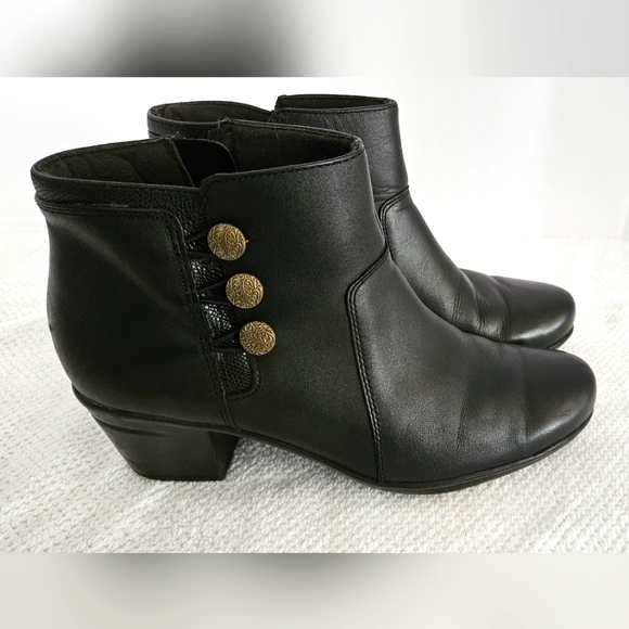 Clarks Collection Womens Emslie Monet SZ 7.5M Leather Ankle Booties Heel… - Picture 4 of 9